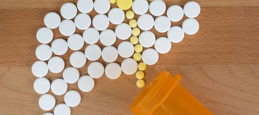 paracetamol pills on a table, in the shape of a liver